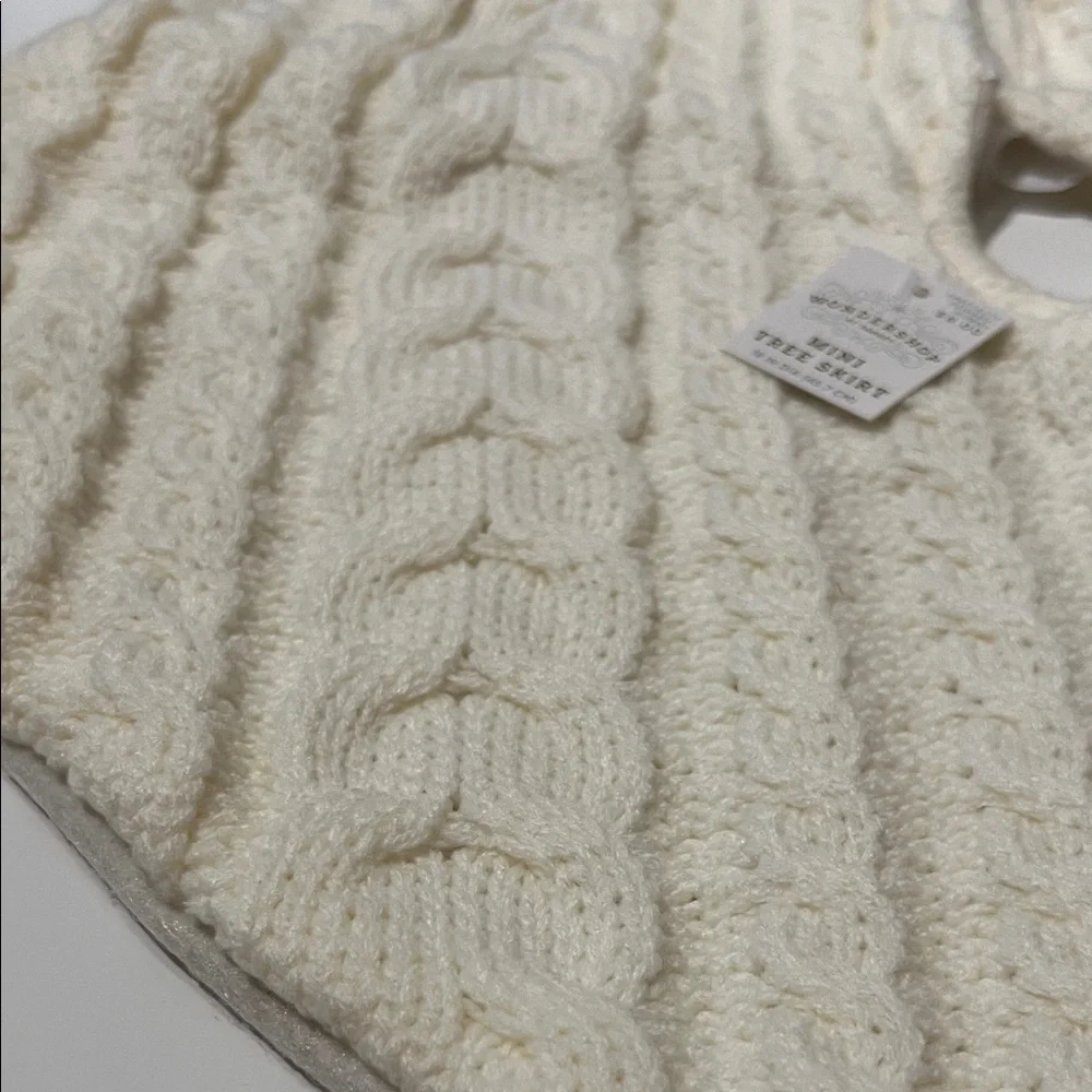 NWT Wondershop at Target Ivory Cable Knit Mini Tree Skirt 18 in dia - Picture 2 of 6